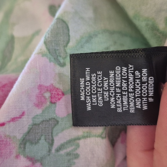 Torrid 0 Pink and Green Floral Sleeveless Sundress Pockets Smocked Back Large - Picture 8 of 11